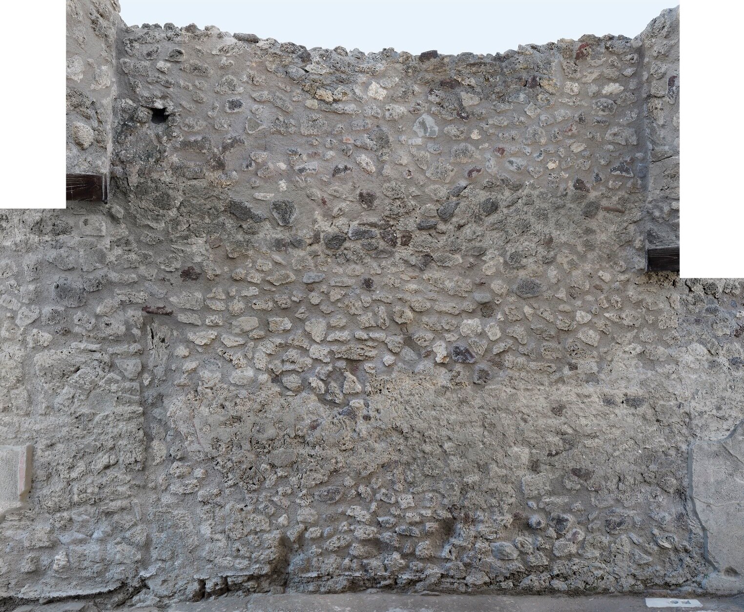 W wall. Photo Hans Thorwid